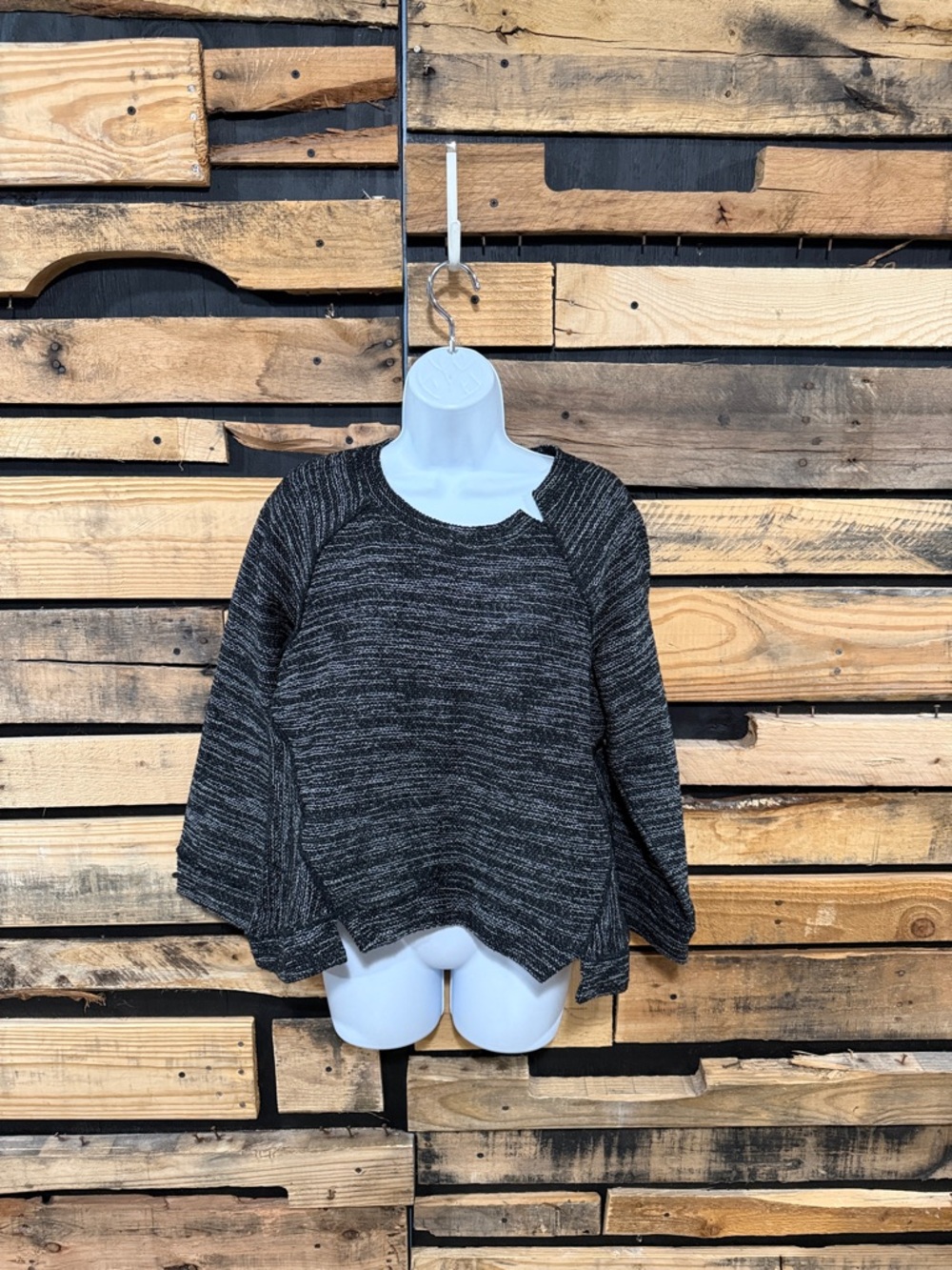 Habitat Women’s Oversized Scoop Neck Tweed Like Sweatshirt Size Small